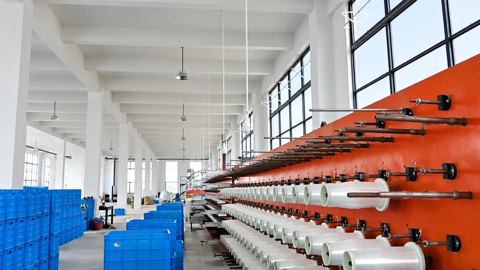 Fishing line winding production equipment in the factory