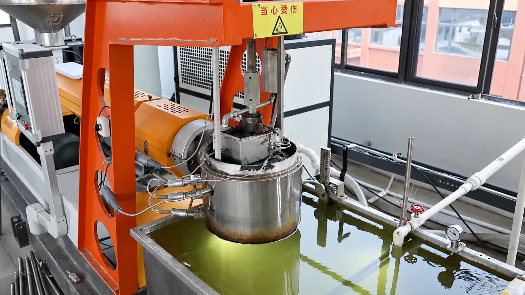 Filament cooling stage in the production line